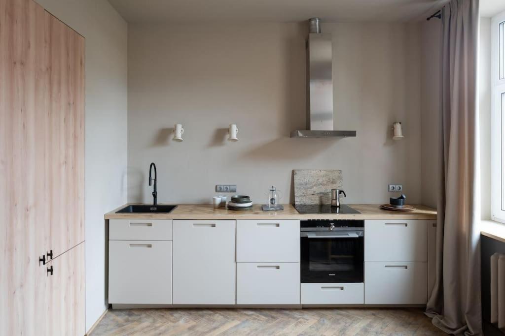 Authentic 1 Bd Old Town Apartment By Hostlovers Kaunas Extérieur photo
