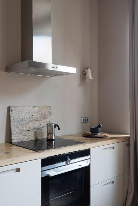 Authentic 1 Bd Old Town Apartment By Hostlovers Kaunas Extérieur photo